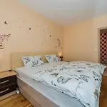 International Radic 아파트