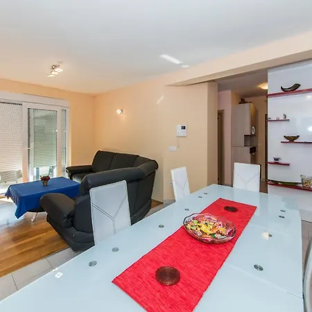 International Radic Apartment *
