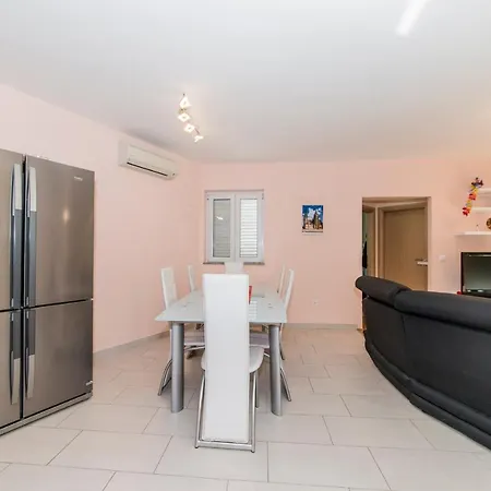 Apartment International Radic Makarska