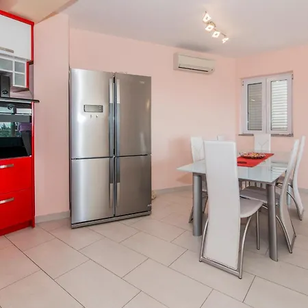 International Radic *