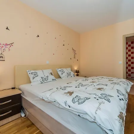 International Radic Apartment