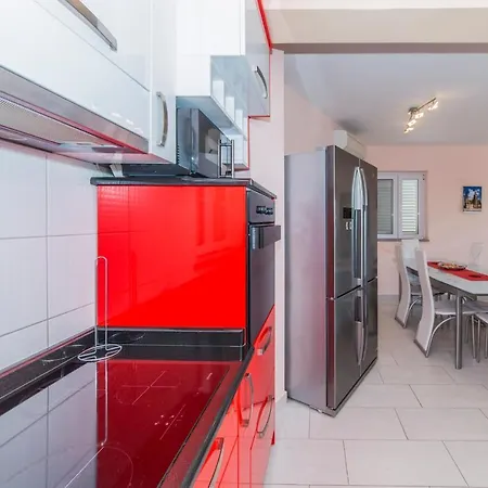 International Radic * Makarska