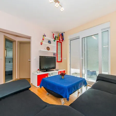 Lägenhet International Radic *